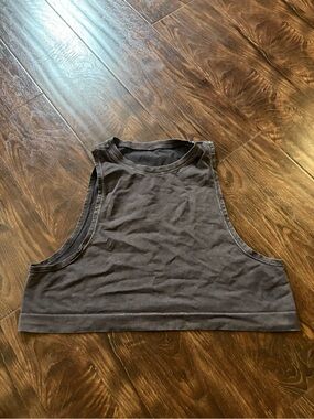 Avocado Cropped Tank Top size s